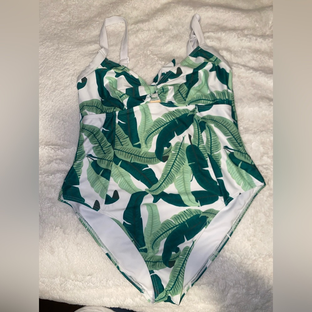 Collectif Playful Promises collab one piece swimsuit GUC SIZE LARGE